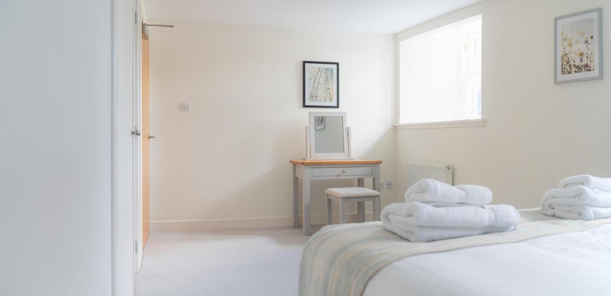Monastery Apartment With Loch Ness View フォート・オーガスタス エクステリア 写真